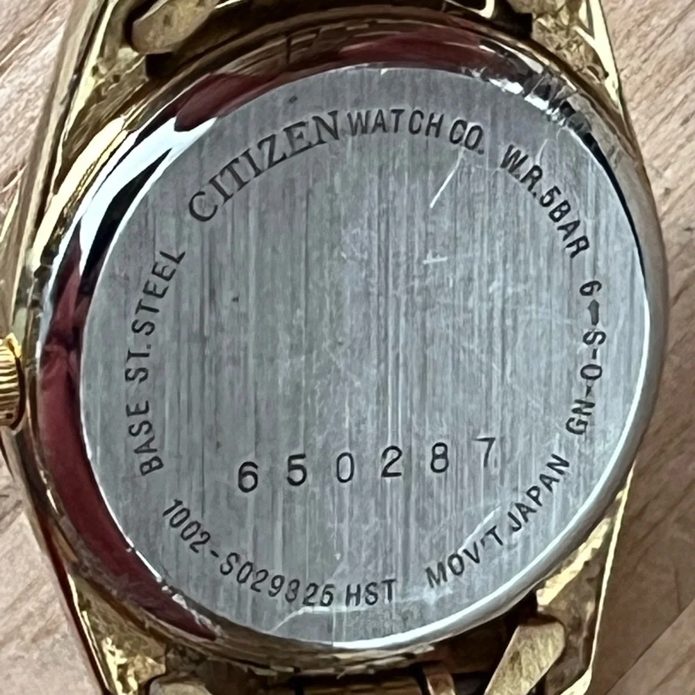 Citizen Ladies Watch Vintage White Dial Gold Tone Bracelet Date Window